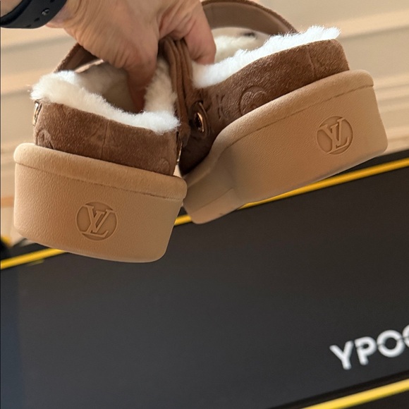 Louis Vuitton Tan Suede Monogram Slippers size 36 EUC - Picture 5 of 6